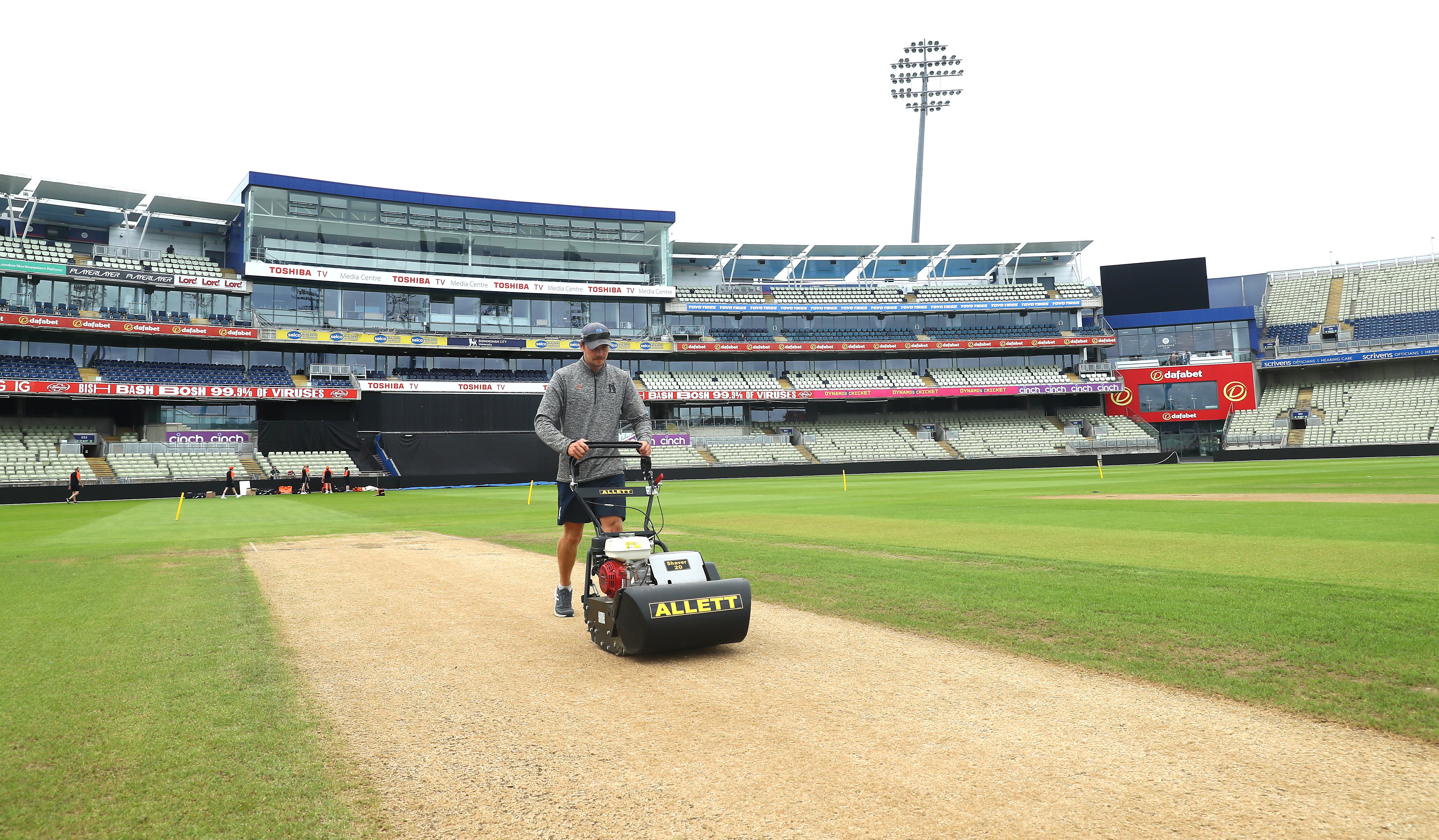 Tondeuse à cylindres Allett Shaver 24