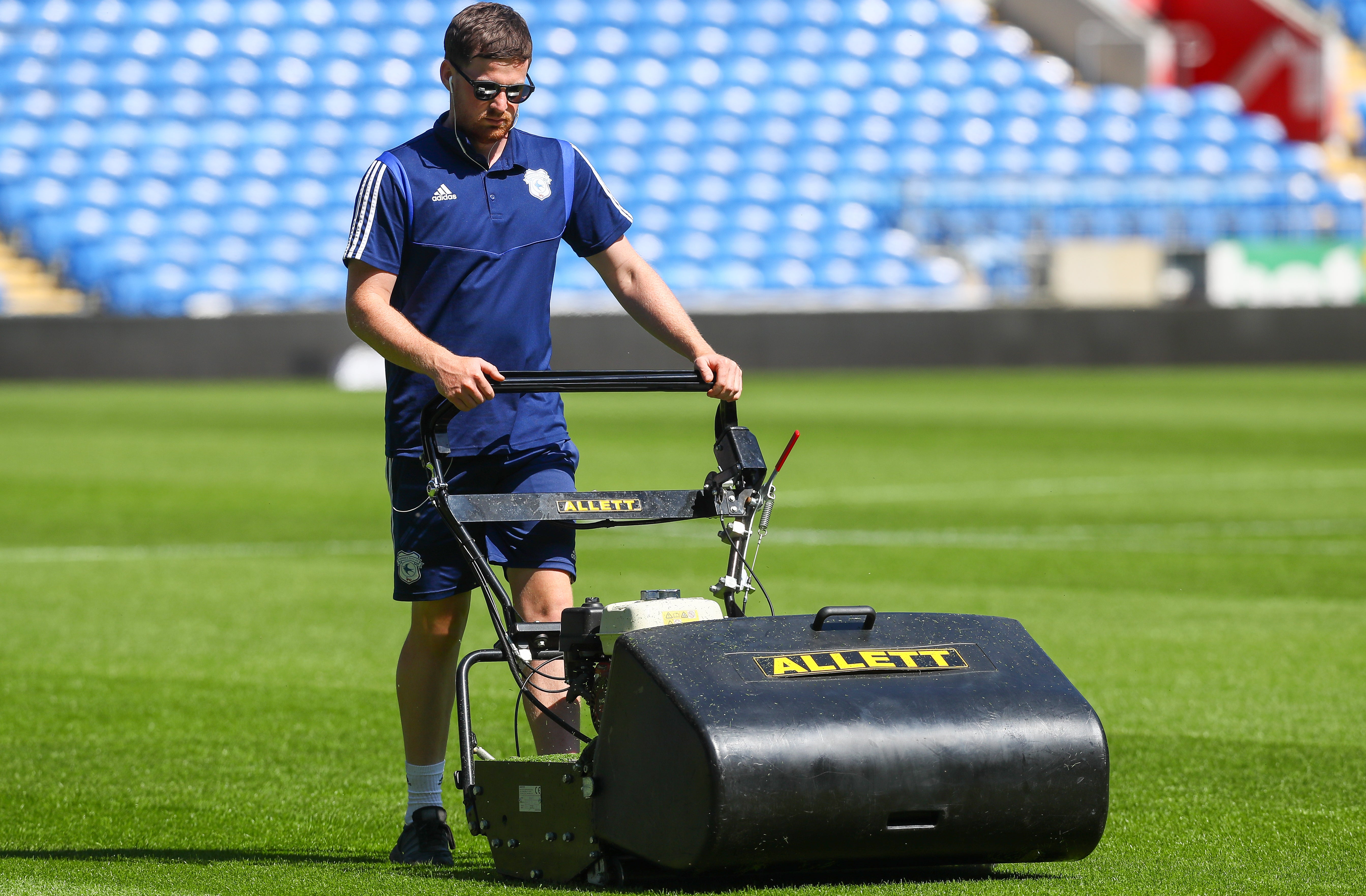 BUFFALO 34" (865mm) General purpose 8 blade Mower