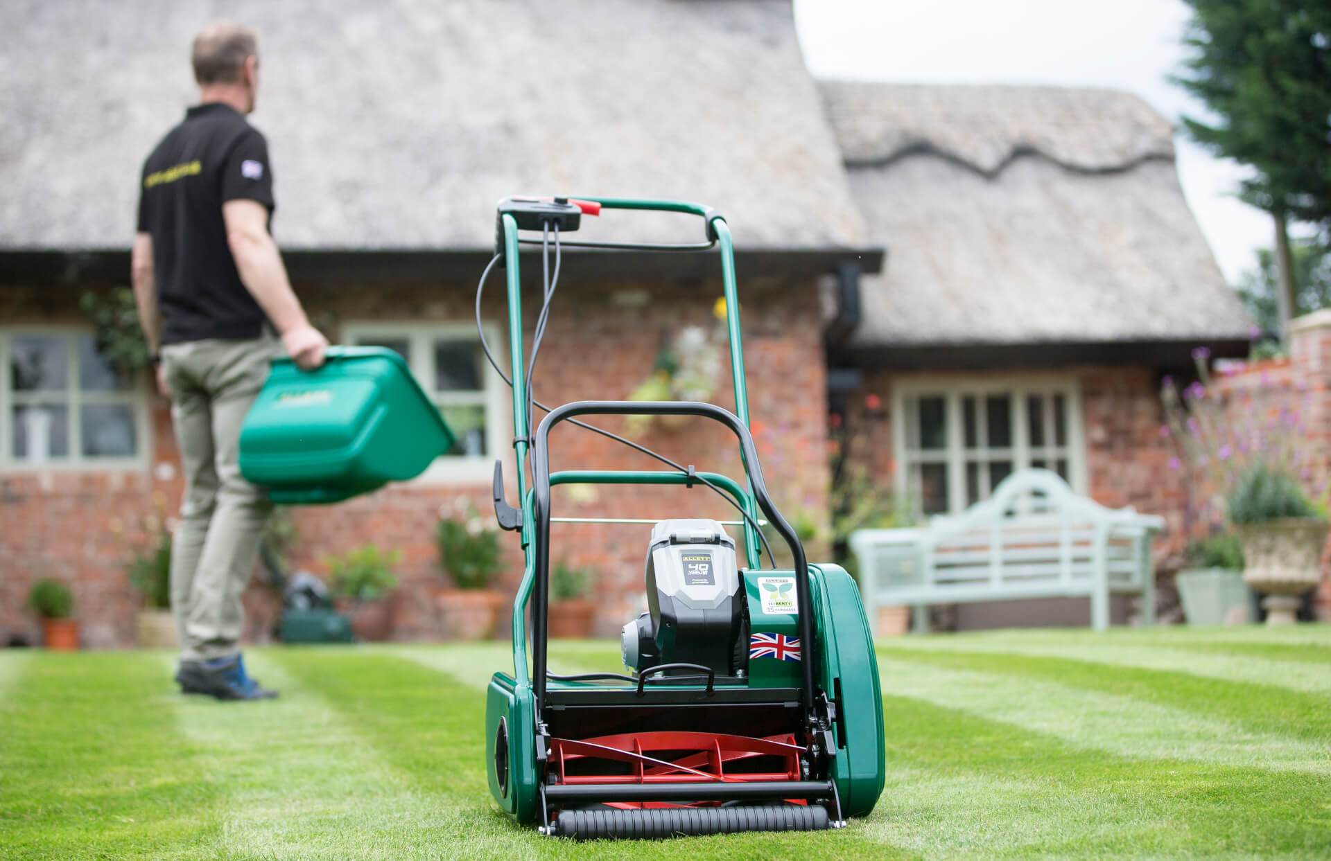 Tondeuse à cylindre à batterie Allett Liberty 35