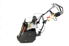 Charger l&#39;image dans la galerie, Tondeuse à cylindre Allett C27 (Moteur avec bac de ramassage)
