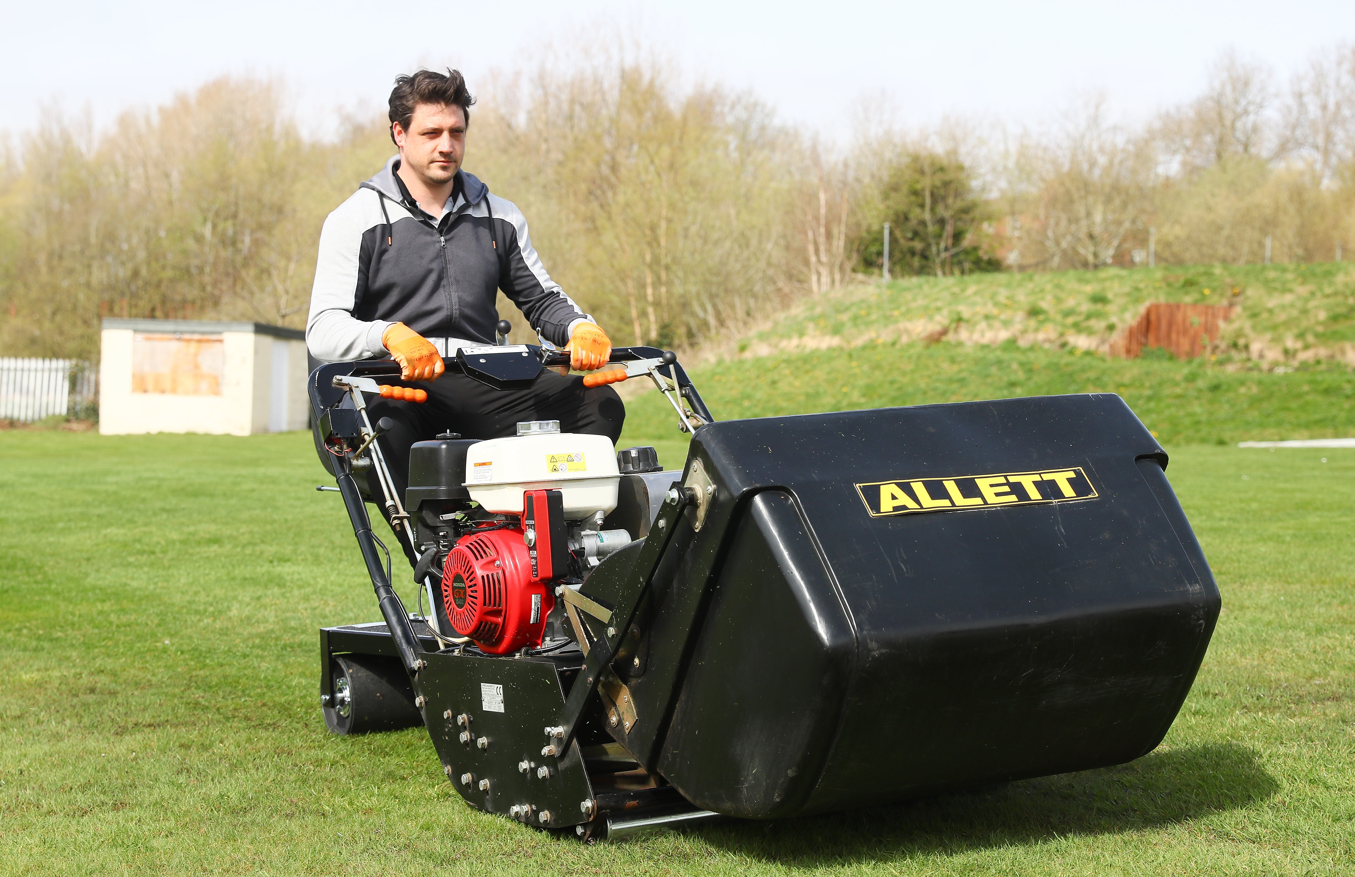 Allett TS100/1 Trailing Seat (Regal, Buffalo 34, C34 & 27)