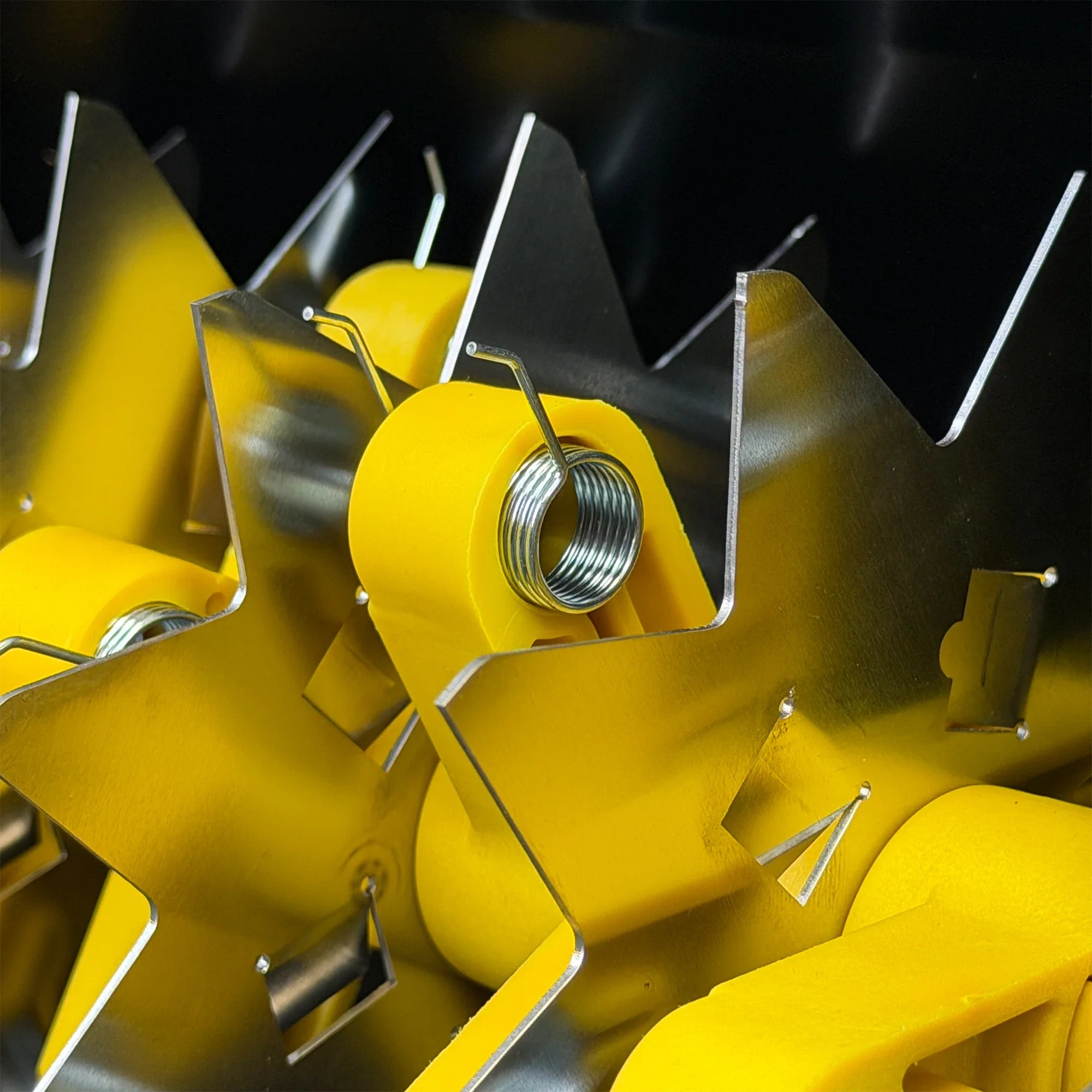 Allett Verifyer cartridge blade close-up